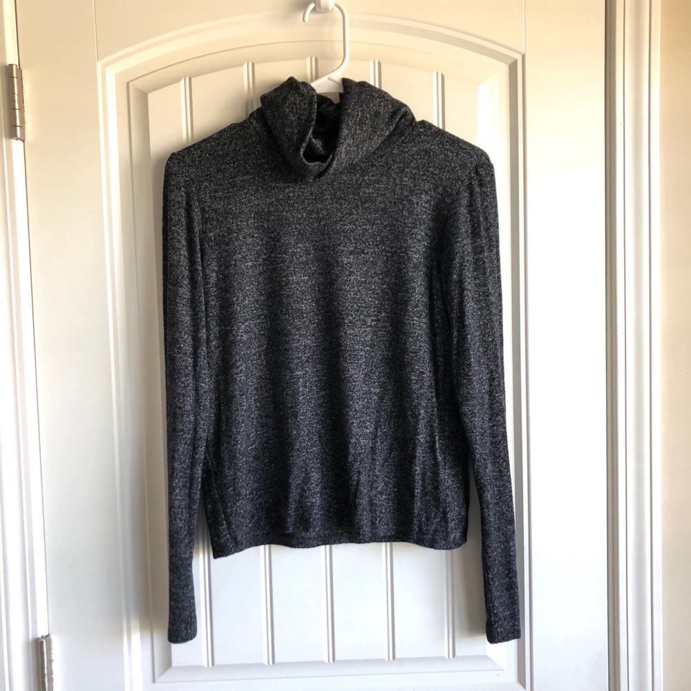 NWOT Aerie turtleneck